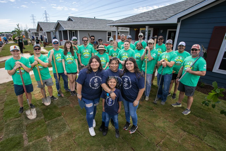 Royal Dutch Shell volunteers at Habitat for Humanity house 