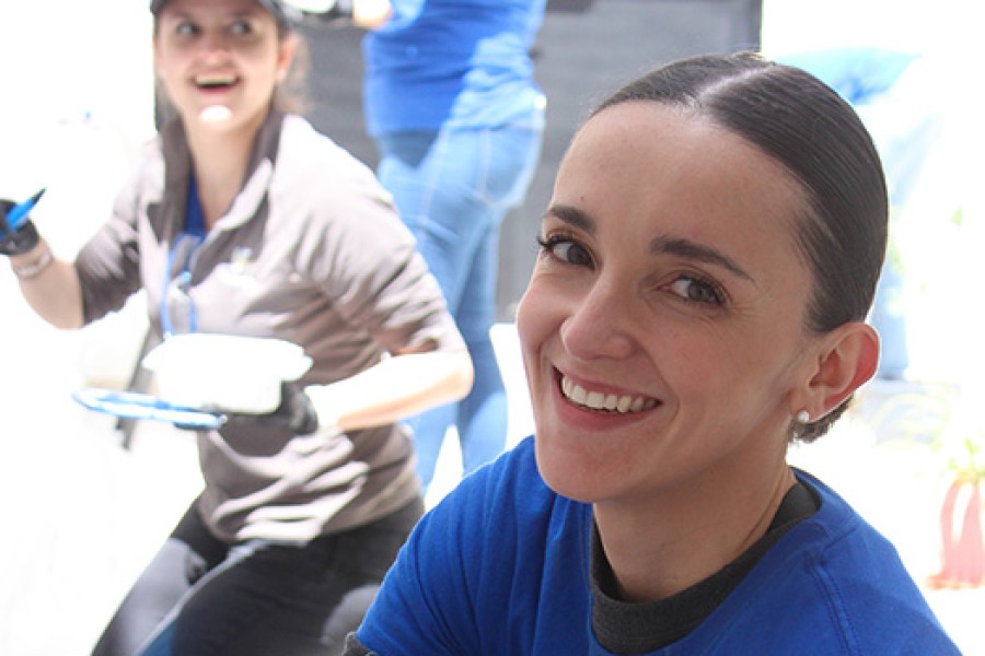 Royal Dutch Shell employees volunteering in Mexico.
