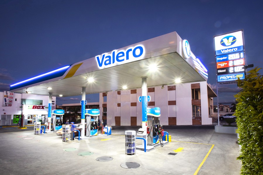 Royal Dutch Shell Station in Guadalajara